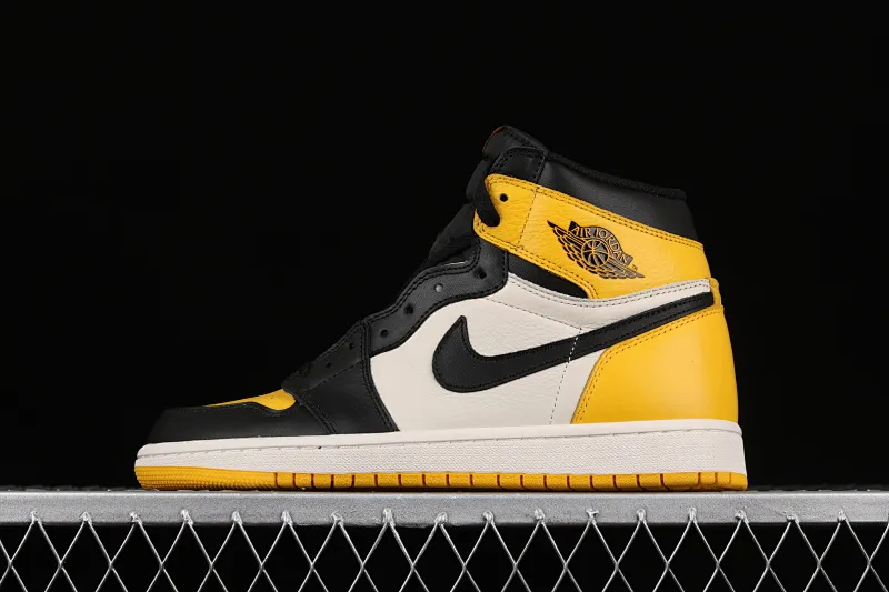All categories Air Jordan Jordan series basketball shoes Air Jordan 1 High Air Jordan 1 Retro High OG "Yellow Toe" AJ1 Joe 1 new black and yellow toe AR1020-700
